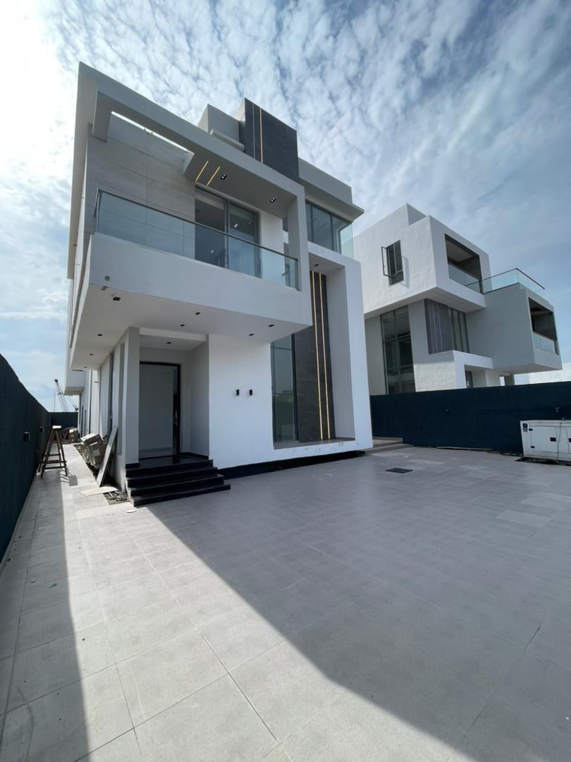 CONTEMPORARY 5-BEDROOM FULLY DETACHED DUPLEX FOR SALE IN IKOYI, LAGOS - Property in Ikoyi
