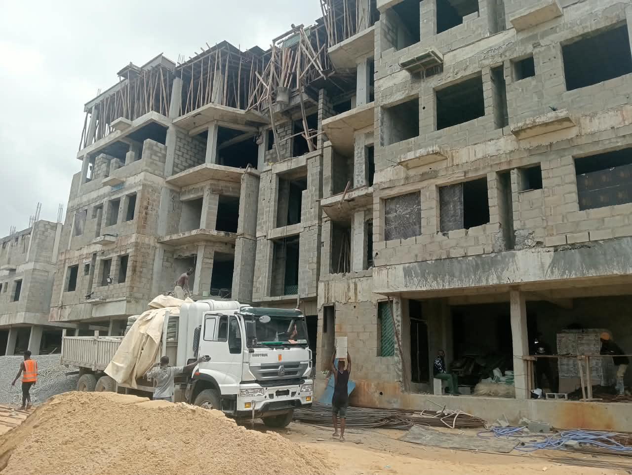Apartments For Sale in Ajah - Property in Ajah