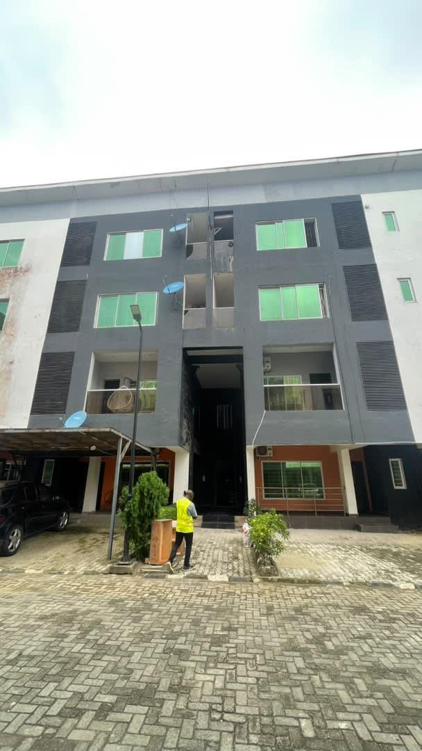FOR LET — 3-BEDROOM APARTMENT - Property in ikate